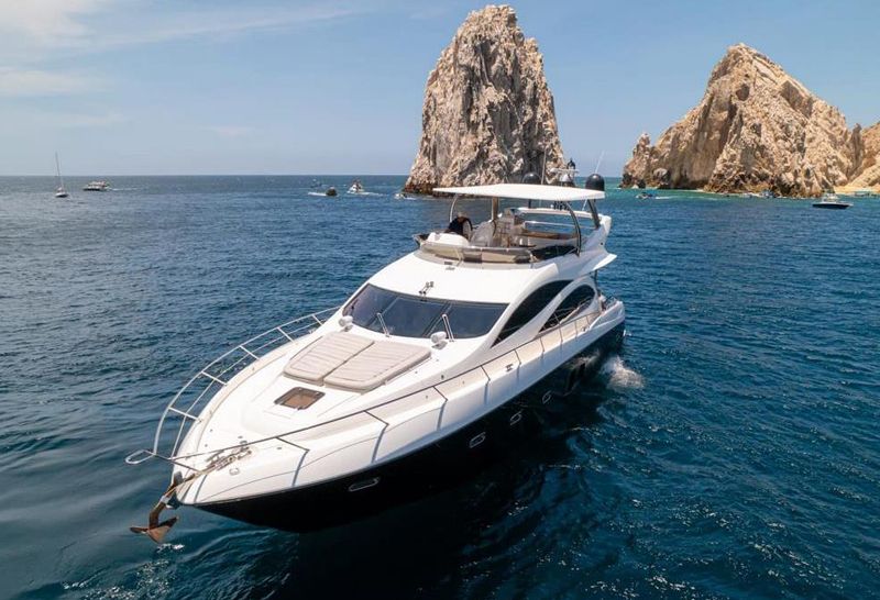 75-foot Sunseeker Manhattan near the rock formations of Land's End